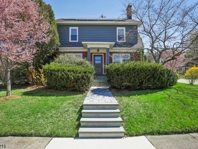 House for sale in Newton, New Jersey