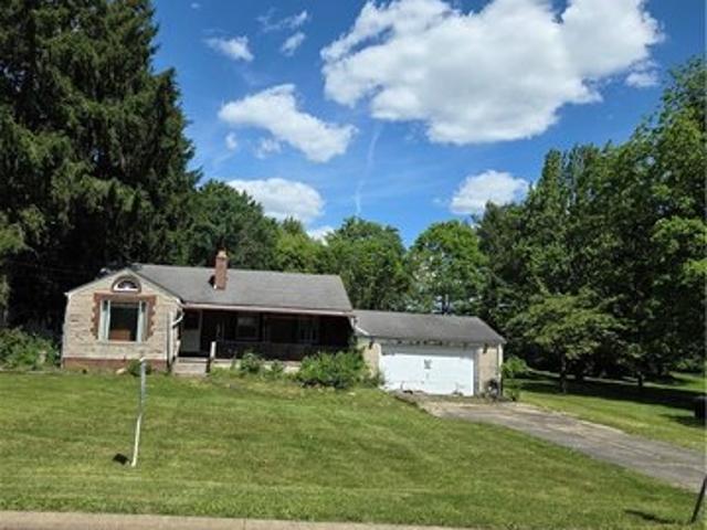 House for sale in Poland, Ohio