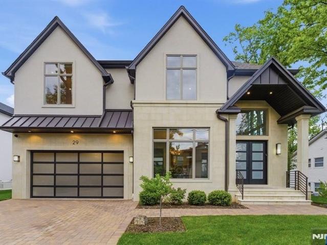House for sale in Englewood Cliffs, New Jersey