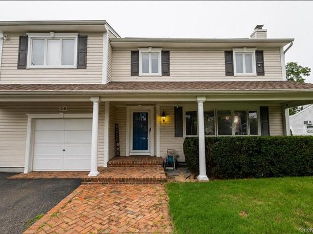 House for sale in Smithtown, New York