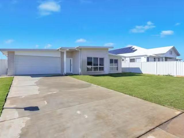 House for rent in Elliott Heads, Queensland