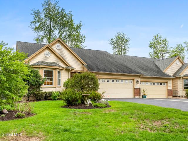 Townhouse for sale in Delmar