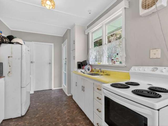 House for sale in Days Bay, Wellington