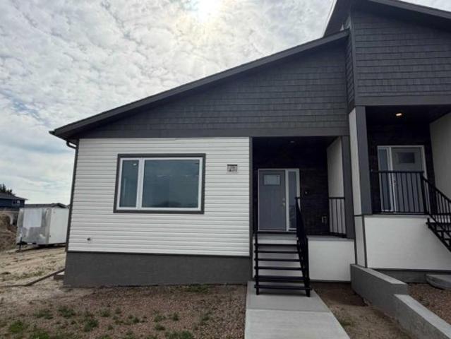 House for sale in Medicine Hat