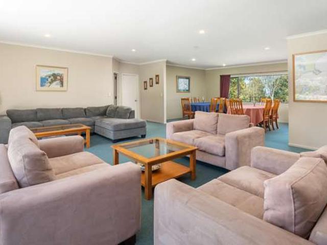 Property for sale in Marlborough