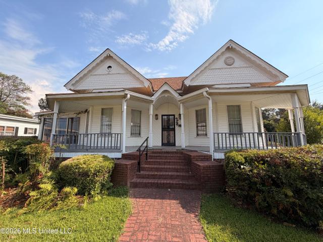 House for sale in Grenada, Mississippi