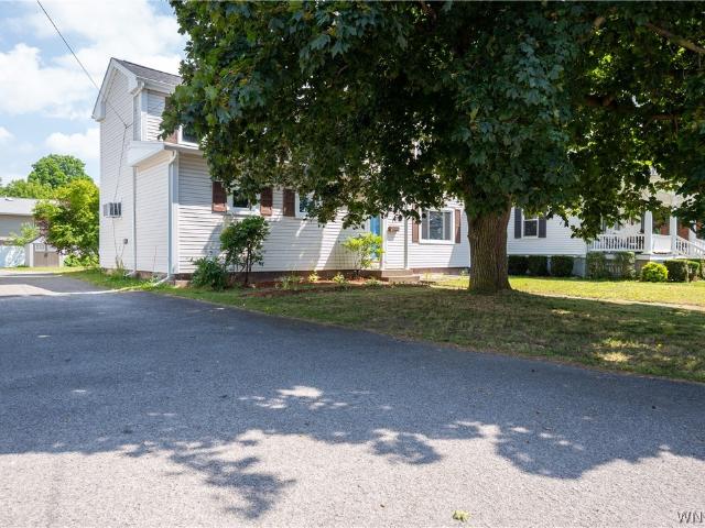House for sale in Niagara, New York