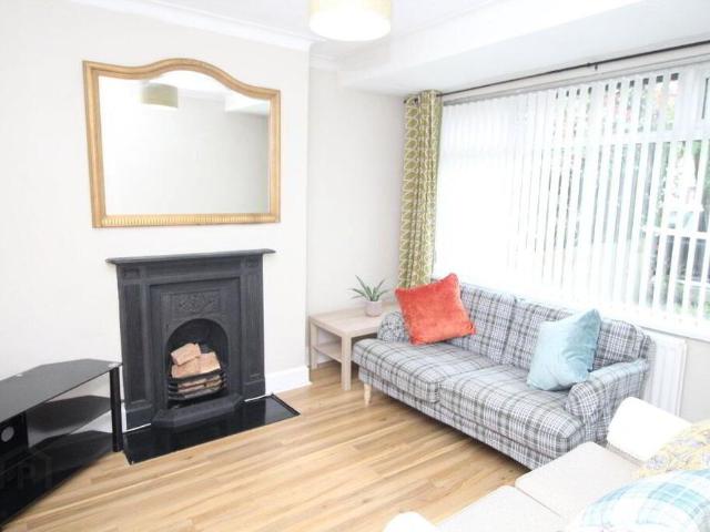 House for rent in Dunmurry, Northern Ireland