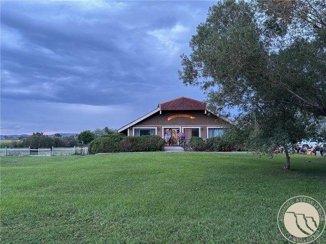 House for sale in Bridger, Montana