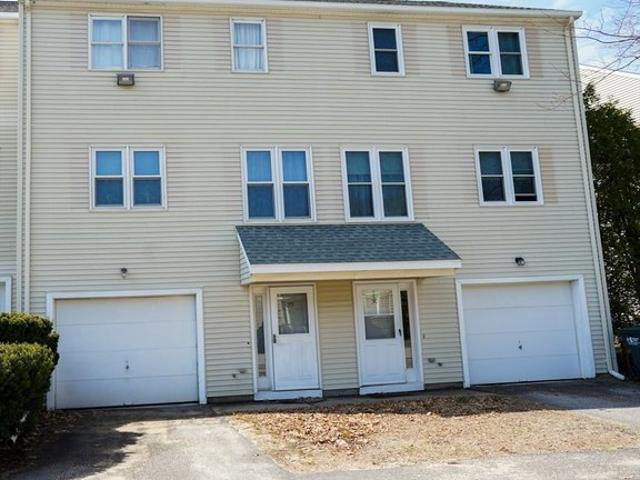 Condo for sale in Holden, Massachusetts