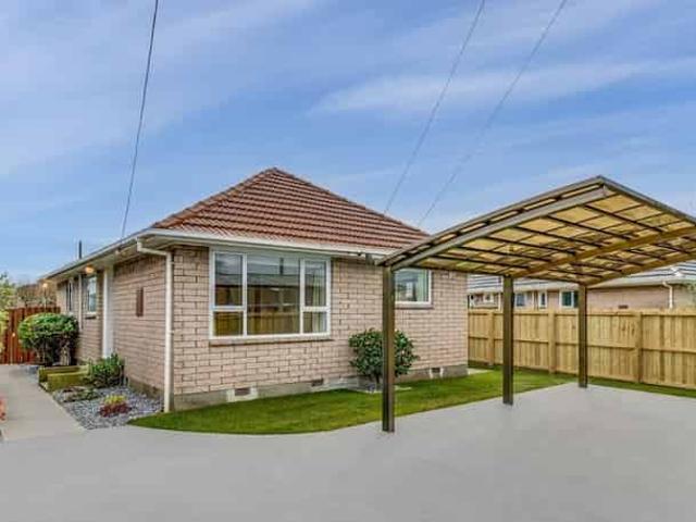 House for rent in Chaslands, Canterbury