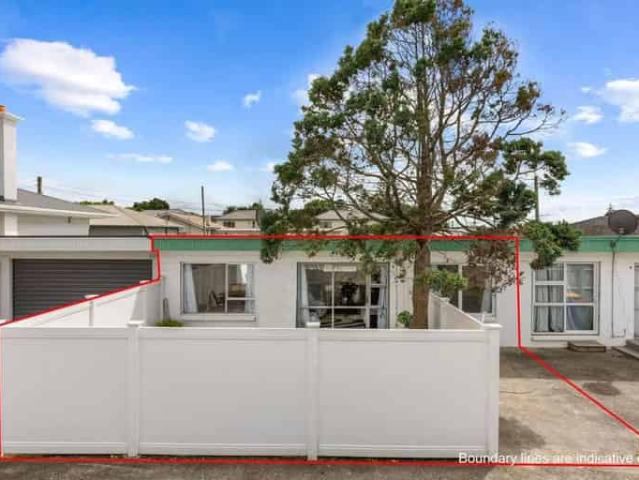House for rent in Owhata, Oroua County