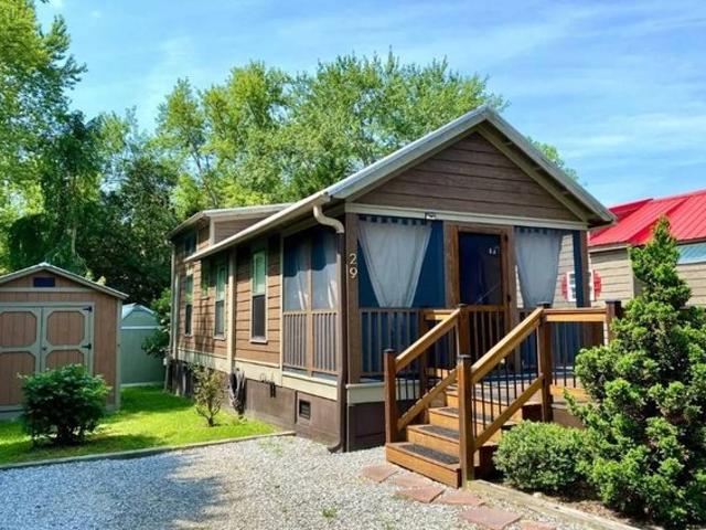 House for sale in East Flat Rock, North Carolina