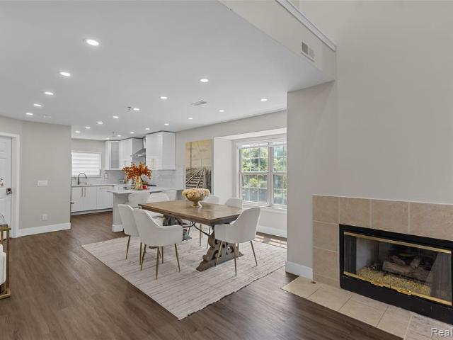 Condo for sale in Dearborn