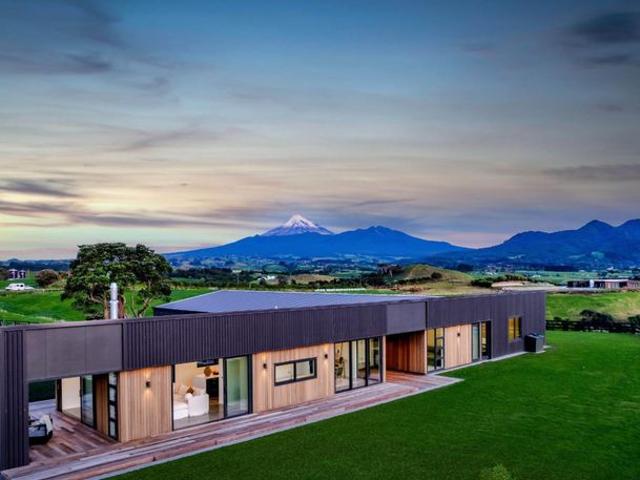 House for rent in Taranaki