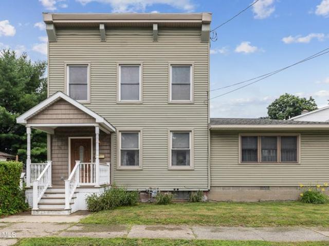 House for sale in Saratoga, New York