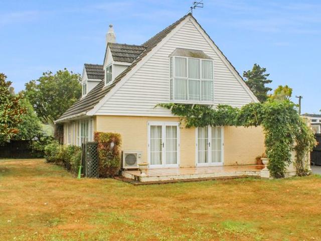House for rent in Burnside, Christchurch