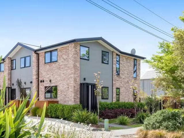 House for sale in Saint Albans, Canterbury