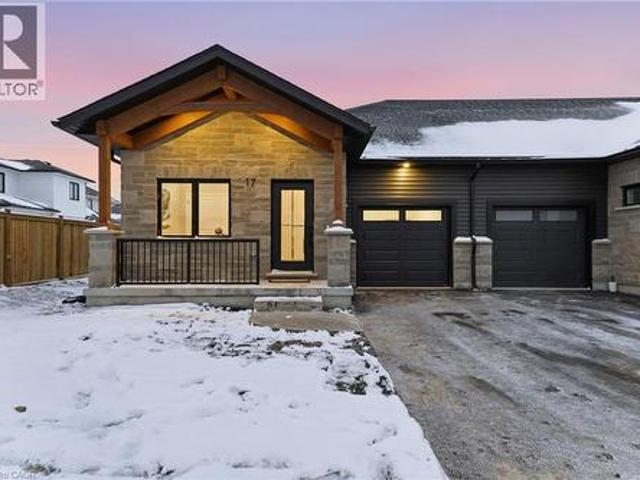 Townhouse for sale in Woolwich, Ontario