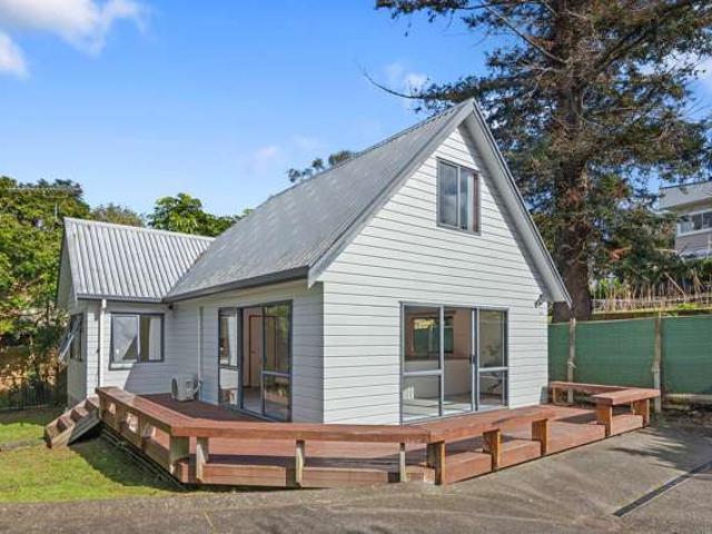 House for sale in Whangaparaoa