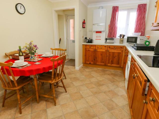 House for rent in London Borough of Richmond upon Thames, Greater London