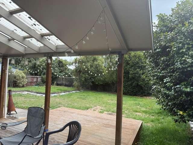House for sale in Chaslands, Canterbury