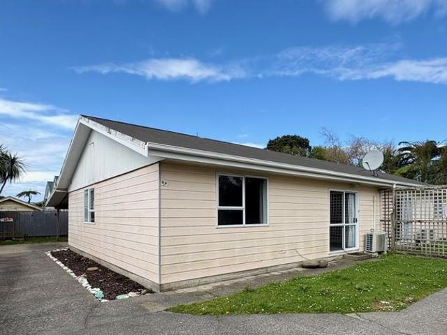 Apartment for rent in Fairdown, West Coast