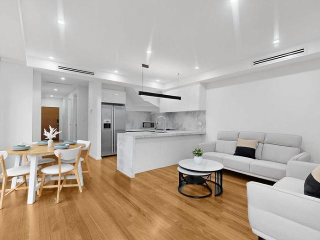 Townhouse for rent in Essendon West, Melbourne