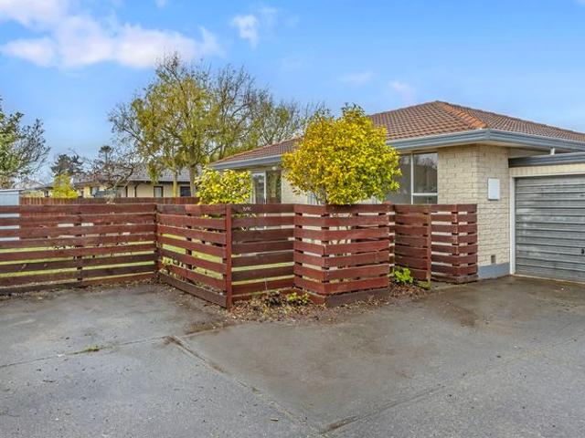 House for rent in Chaslands, Canterbury