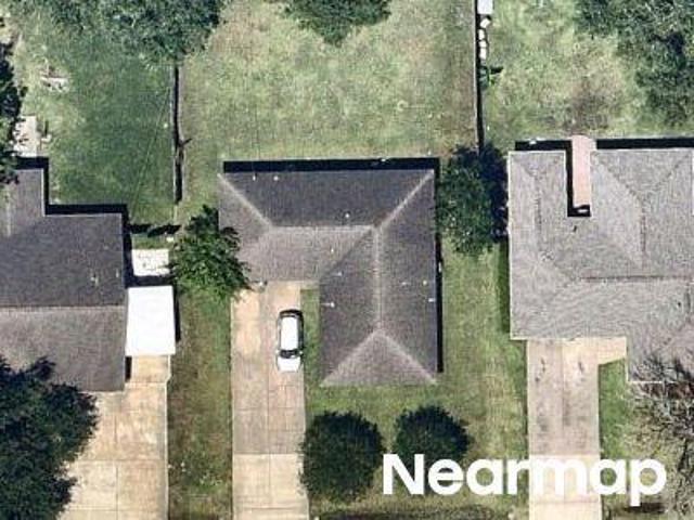 House for sale in Dickinson, Galveston County