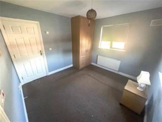 Terraced House to rent in Newtown, North Tipperary