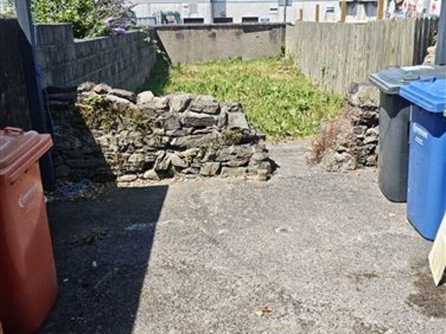 Terraced House to rent in Clogheen, South Tipperary