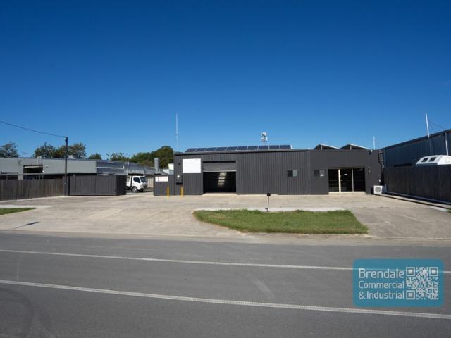 Warehouse for rent in Toombul, Queensland