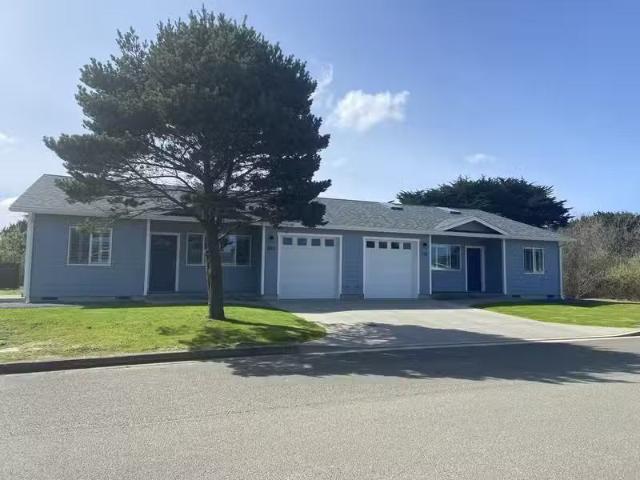 Condo for rent in Coos Bay