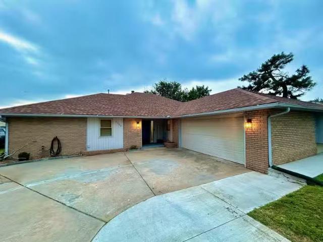 House for rent in Enid