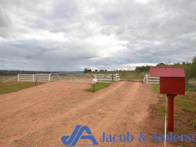 Cottage for sale in Boggabri, New South Wales