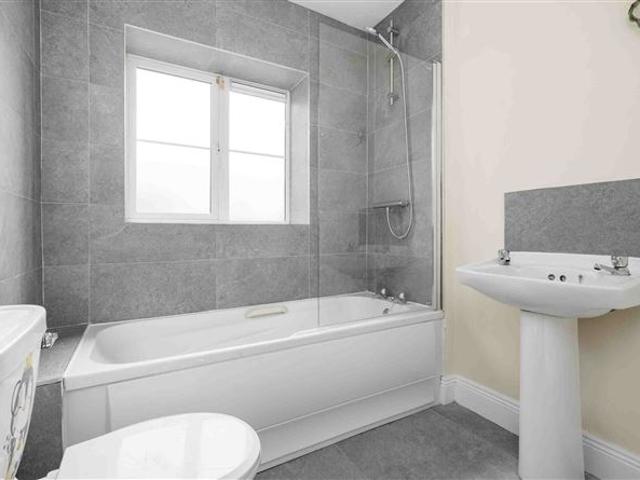 Apartment to rent in Balbriggan, North Tipperary