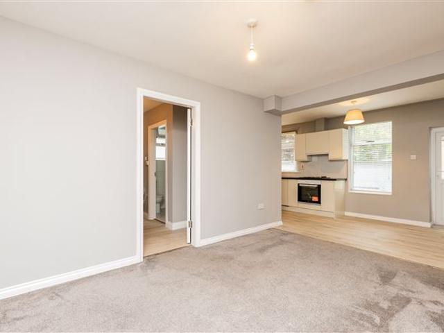 Apartment to rent in Bluebell, North Tipperary