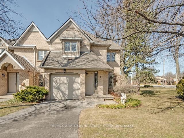 Condo for sale in Ancaster, Ontario