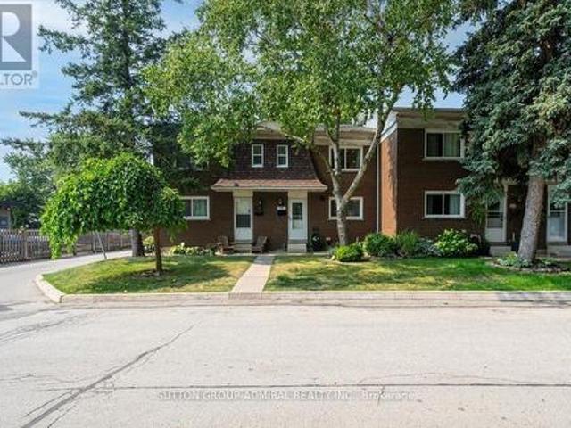 Townhouse for sale in Burlington