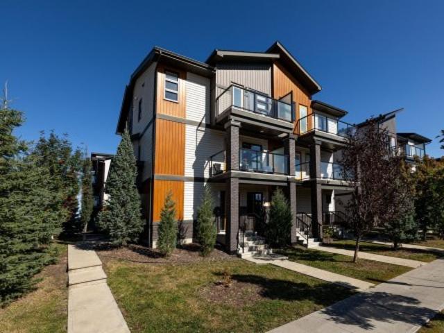 Townhouse for sale in Wedgewood, Alberta