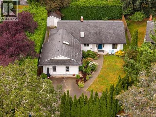 House for sale in Brentwood Bay, British Columbia