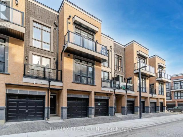 Townhouse for rent in Richmond Hill, Golden Horseshoe