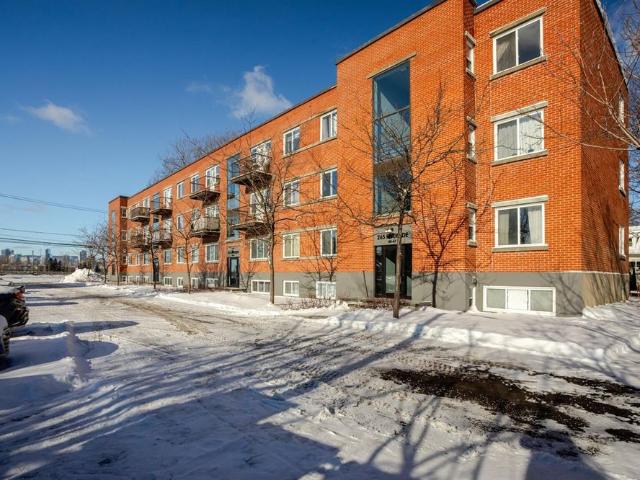 Apartment for rent in Saint-lambert, Quebec