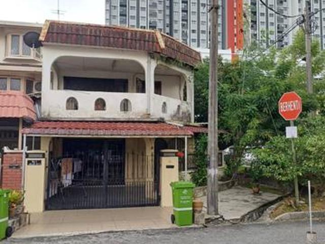 Terraced House for sale in Country Heights Damansara, Kuala Lumpur