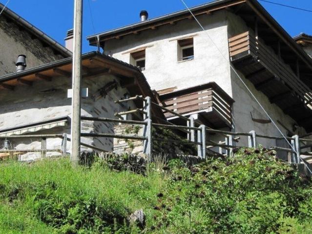 Haus kaufen in Gerra, Gambarogno, Tessin