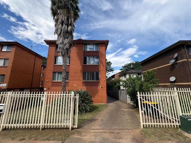 Apartment for rent in Warwick Farm, Sydney
