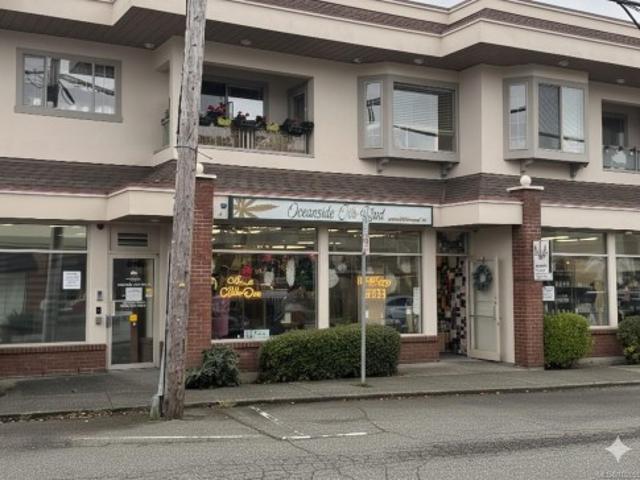 Commercial for rent in Parksville, British Columbia