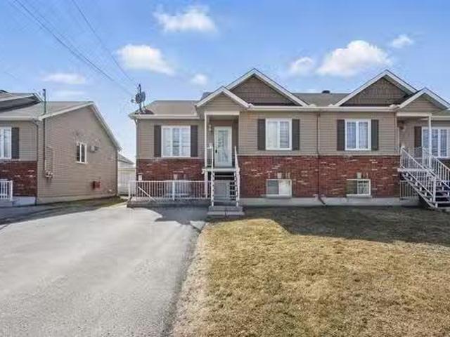House for rent in Thurso, Quebec