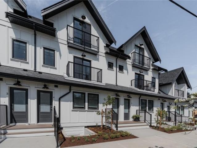 House for sale in Saanich, British Columbia